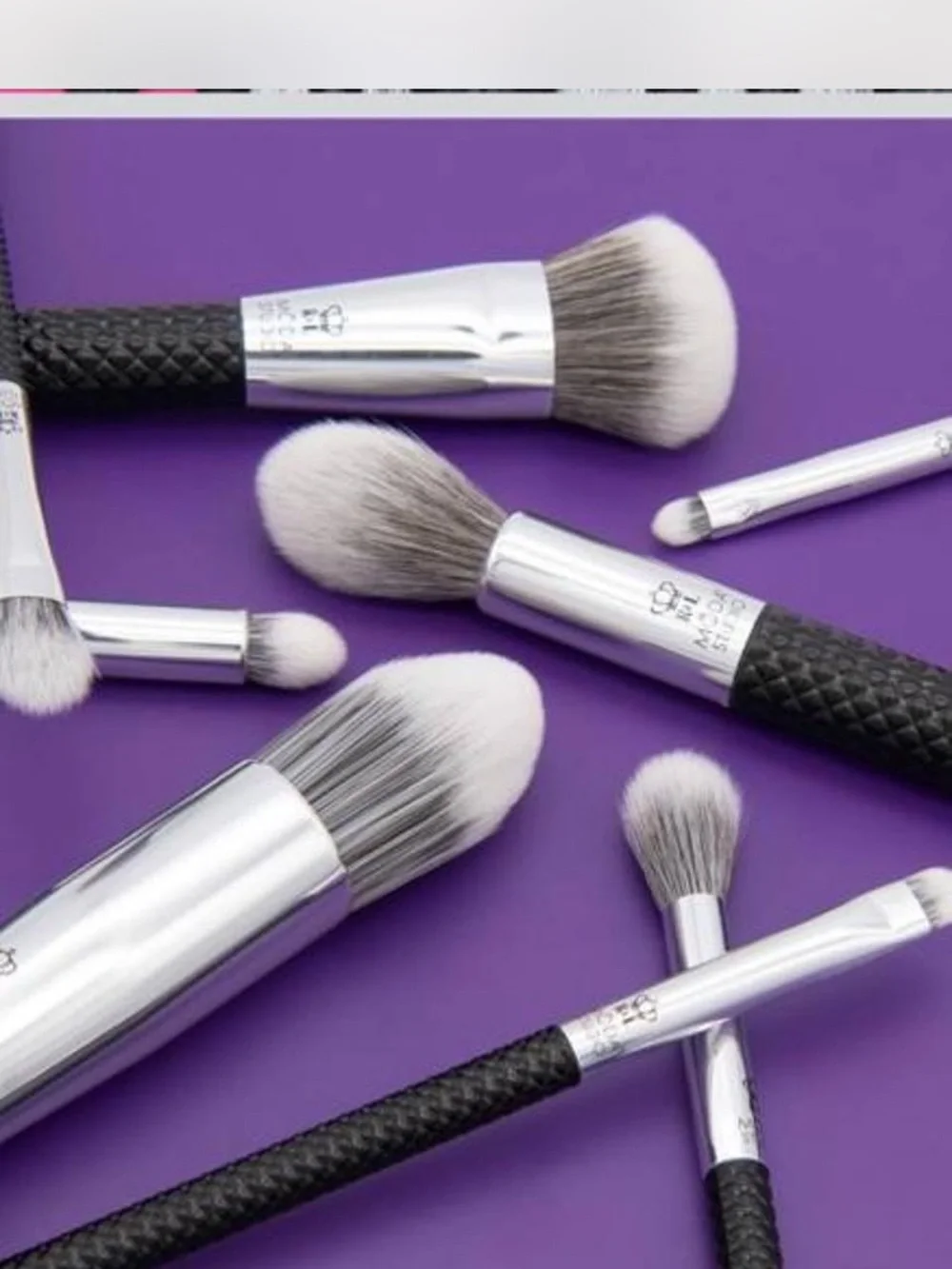 NWT AOA Studio Kabuki Hi-Def 10-Piece Makeup Brush Set + Travel Roll 🖤